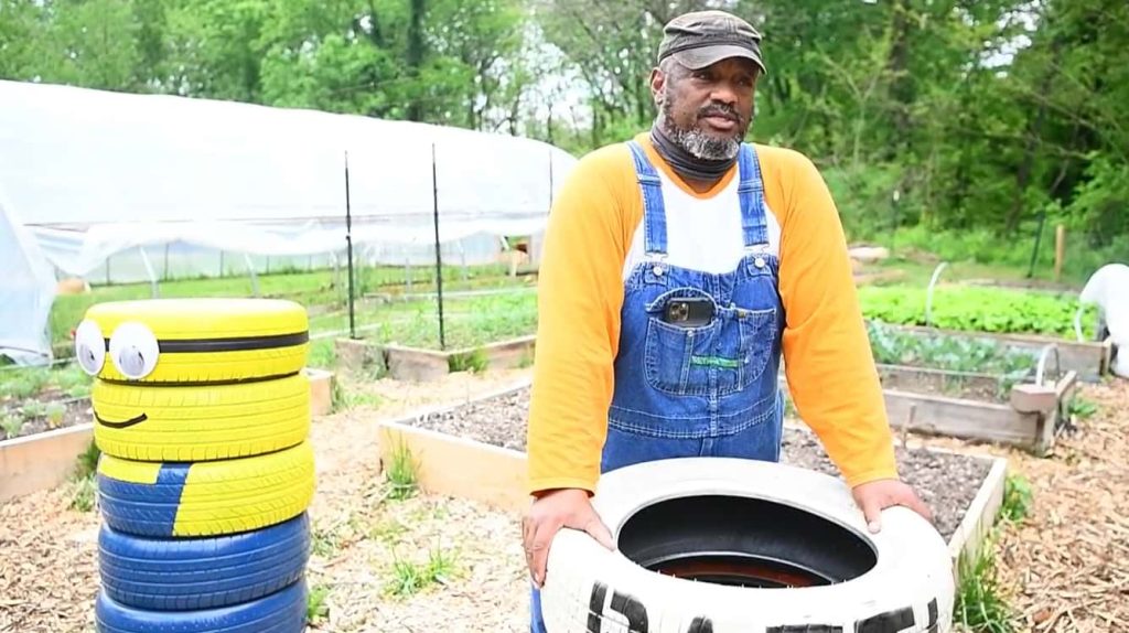 Knoxville’s Chris Battle draws national spotlight while addressing food insecurity